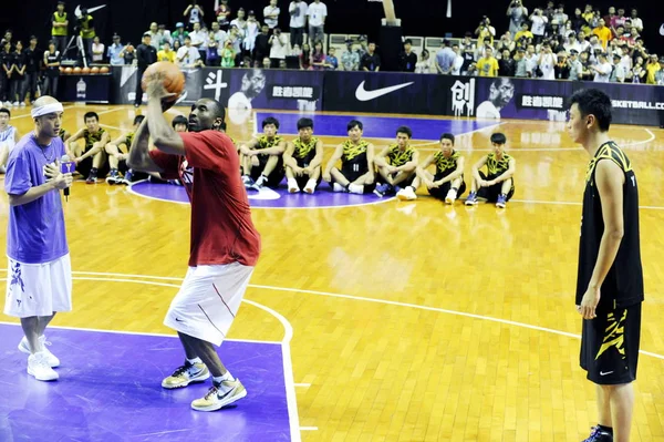 Nba Basketball Player Kobe Bryant Los Angeles Lakers Teaches Chinese — Stock Photo, Image