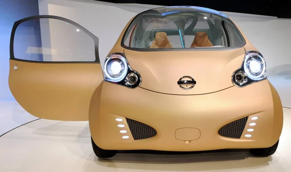 Una Nissan Nuvu Concept Auto Elettrica Esposta Alla Tredicesima Fiera — Foto Stock