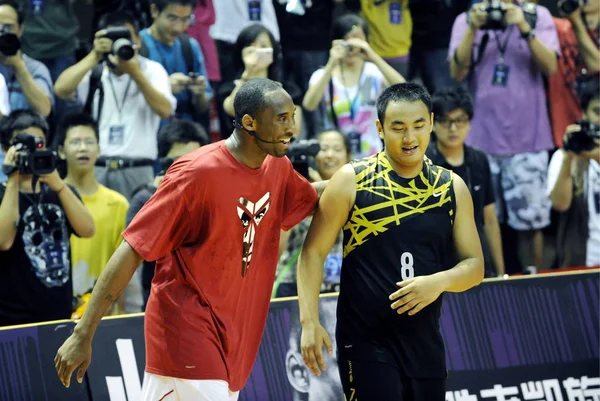 Jugador Baloncesto Nba Kobe Bryant Los Angeles Lakers Habla Con — Foto de Stock