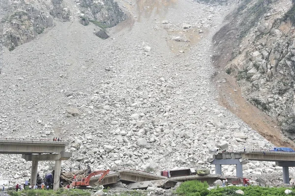 Kilátás Összeomlott Chediguan Híd Wenchuan Megyében Aba Tibeti Qiang Autonóm — Stock Fotó