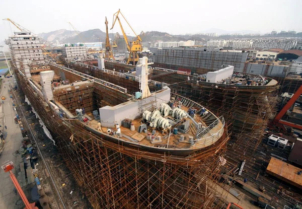 Navios São Vistos Sendo Construídos Estaleiro Jinling Cidade Nanjing Leste — Fotografia de Stock