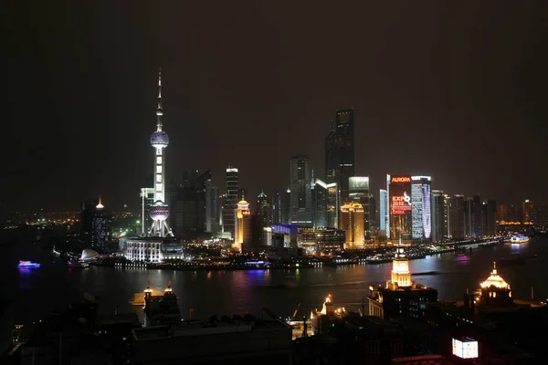 Oriental Pearl Tower Other Skyscrapers Lujiazui District Seen Darkened Earth — Stock Photo, Image