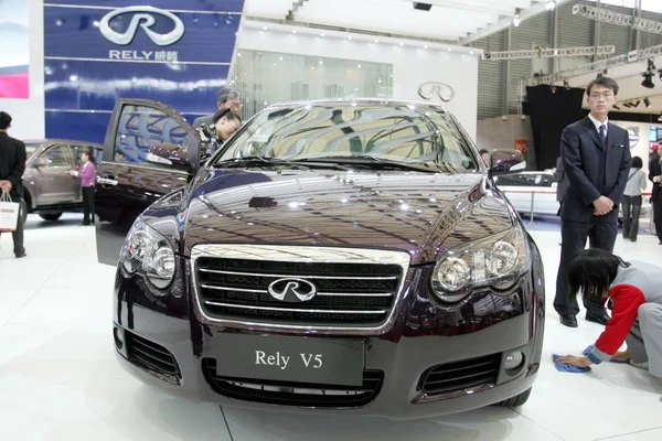 第13回上海国際自動車産業展 において オート上海2009 として知られる 上海の 2009 月20日 — ストック写真