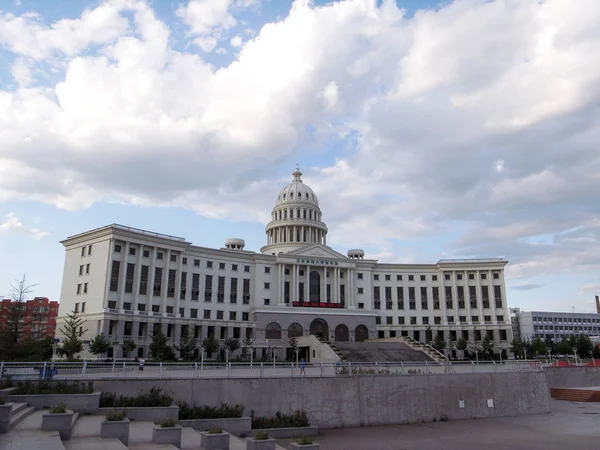 View Library Building Replica United States Capitol Geely University Beijing — стоковое фото