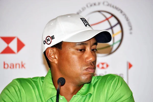 Golfista Estadounidense Tiger Woods Visto Una Conferencia Prensa Después Del — Foto de Stock