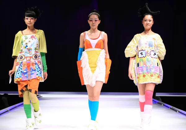 Desfile Modelos Chineses Durante Final 4Th Haining China Tricot Fashion — Fotografia de Stock