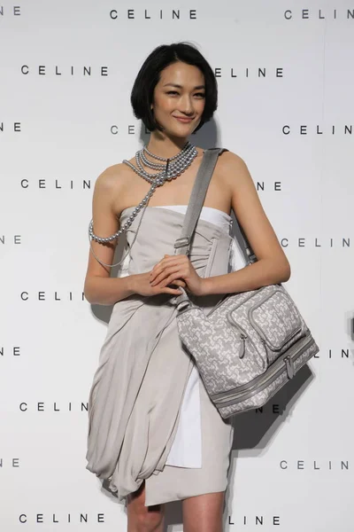 Top Model Japonesa Tominaga Posa Evento Promocional Celine Shanghai China —  Fotos de Stock