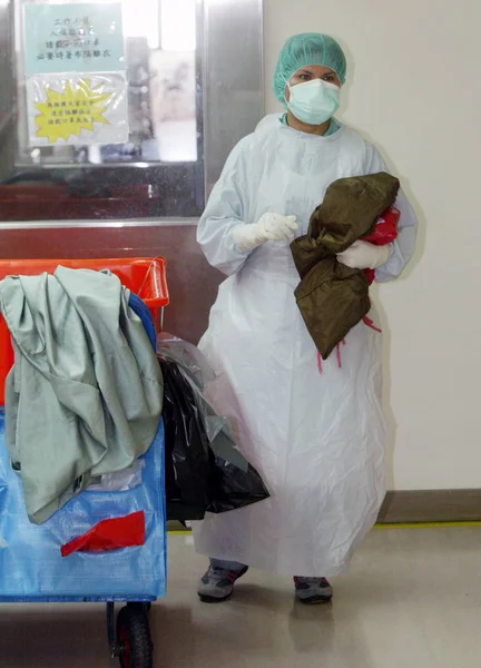 Medical Worker Wearing Mask H1N1 Flu Seen Taoyuan General Hospital — Stock Photo, Image