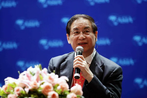 Liu Mingkang Ordförande För China Banking Regulatory Commission Cbrc Talar — Stockfoto