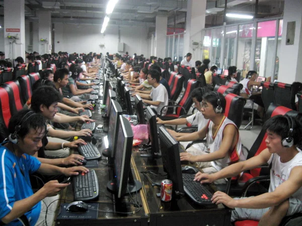 Usuários Internet Chineses Jogar Jogos Online Assistir Filmes Line Café — Fotografia de Stock