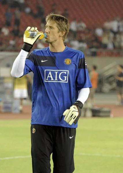 Μάντσεστερ Uniteds Edwin Van Der Sar Ποτά Πριν Από Ένα — Φωτογραφία Αρχείου