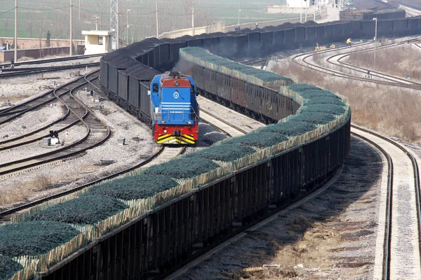 Goederentreinen Geladen Met Kolen Rijden Naar Een Thermische Kolencentrale Huaibei — Stockfoto