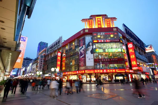 Turistler Yerel Vatandaşlar Chengdu Şehir Güneybatı Chinas Sichuan Eyaleti Mart — Stok fotoğraf