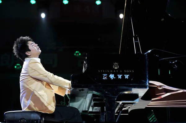 Pianista Chinês Lang Lang Apresenta Durante Seu Concerto Ano Novo — Fotografia de Stock