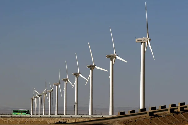 Vista Geradores Energia Eólica Uma Usina Eólica Yumen Noroeste Província — Fotografia de Stock