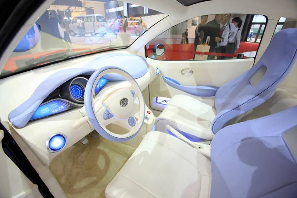 Auto Elettrica Dongfeng Car Esposta Alla Tredicesima Fiera Internazionale Dell — Foto Stock