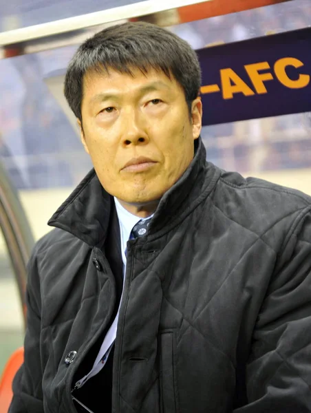 Cha Bum Kun Cheftrainer Von Südkoreas Suwon Samsung Bluewings Beobachtet — Stockfoto