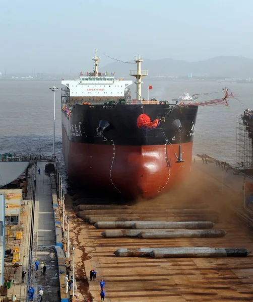 Bir Dökme Yük Gemisi Zhoushan Şehir Zhejiang Zhenghe Shipbuilding Ltd — Stok fotoğraf