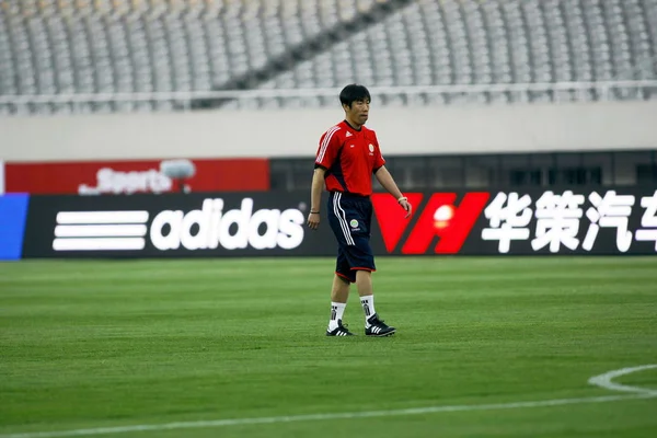 Gao Hongbo Pelatih Kepala Tim Nasional Sepak Bola Cina Terlihat — Stok Foto