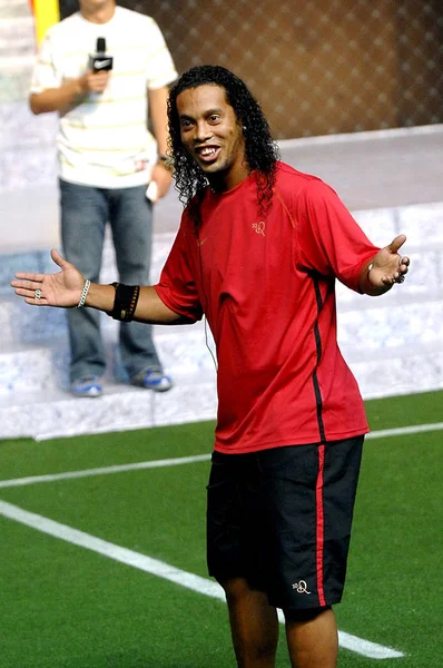 Brazilská Fotbalová Hvězda Ronaldinho Představuje Během Jeho Asia Tour Léto — Stock fotografie