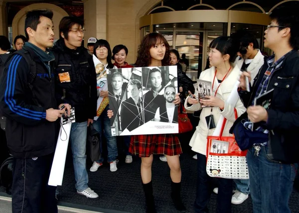 Chinese Ventilators Wachten Ons Popgroep Backstreet Boys Voordat Een Gebeurtenis — Stockfoto