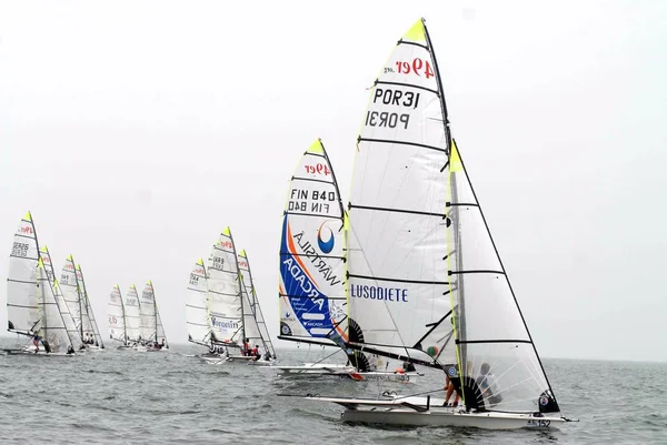 Concurrenten Van 49Er Klasse Concurreren Tijdens Eerste Race Dag Van — Stockfoto