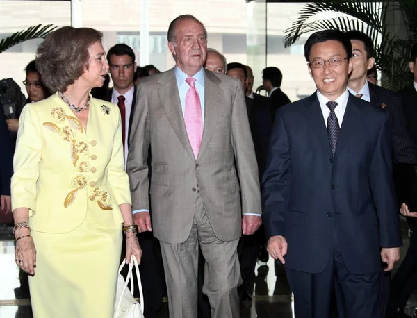 Spaanse Koning Juan Carlos Center Spaanse Koningin Sofia Verlaten Vergezeld — Stockfoto
