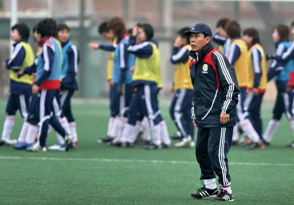 Shang Ruihua Entrenador Jefe Selección Fútbol Femenino China Dirige Los — Foto de Stock