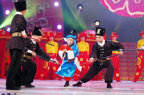 Xie Chunyu Niño Años Azul Interpreta Ópera Tradicional China Henan — Foto de Stock