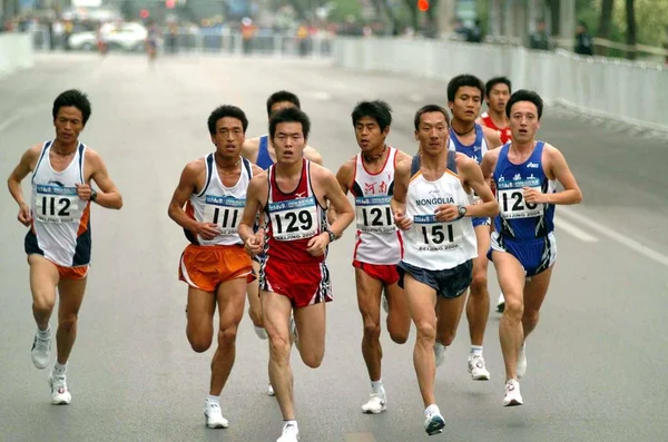 Marathonlopers Lopen Door Straten Van Peking Tijdens 2008 Succes Beijing — Stockfoto