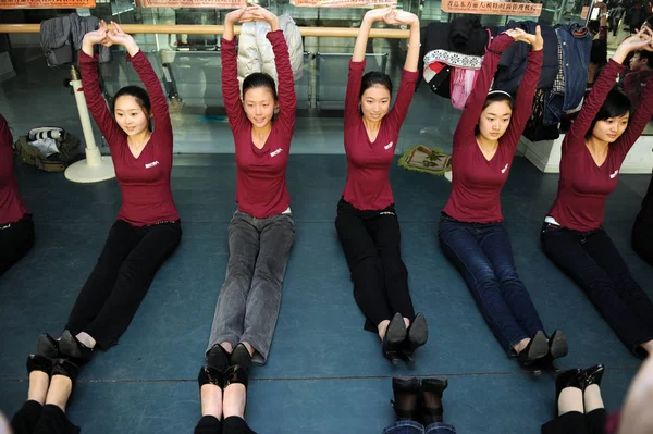 Estudantes Chineses Frequentam Uma Aula Treinamento Uma Escola Modelo Weifang — Fotografia de Stock