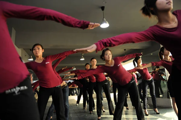 Estudantes Chineses Frequentam Uma Aula Treinamento Uma Escola Modelo Weifang — Fotografia de Stock