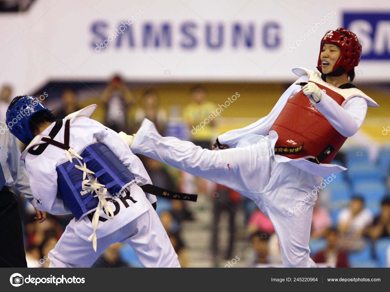 Chinas Chen Zhong Right Kicks Han Jin Sun South Korea — Stock Editorial