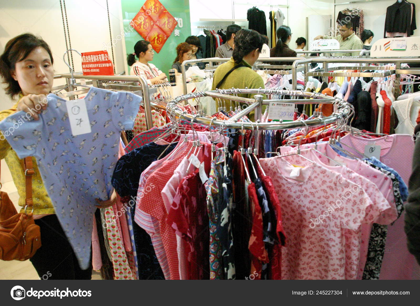 Market Best Chinese Site For Clothes Private Shopping Tour In