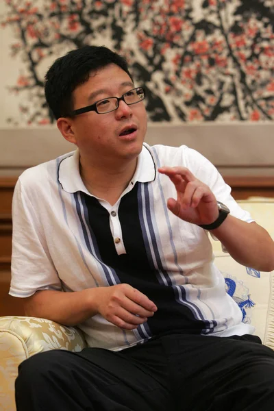2009年9月14日 在中国北京举行的公司新网络游戏 天下一 的启动仪式上 网易网创始人兼 Ceo 丁磊发表了讲话 — 图库照片