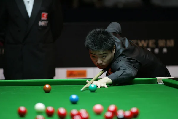 Ding Junhui Kína Györgyné 2007 World Snooker Shanghai Masters Shanghai — Stock Fotó