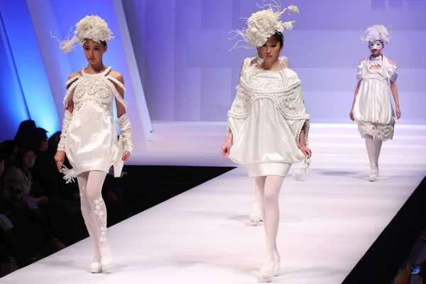 Modeller Parad Det Kinesiska Aimer Mode Hus Inbjudnings Tävling Vilken — Stockfoto