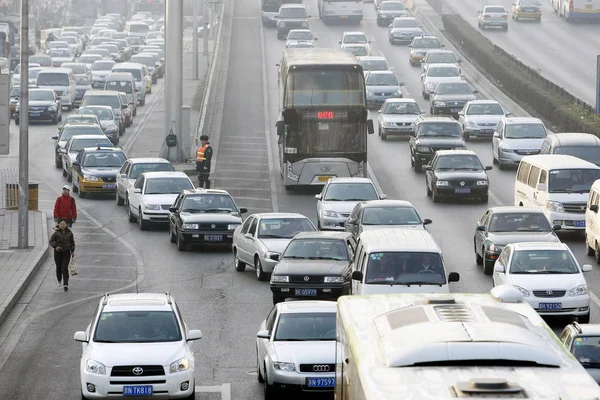 Masas Coches Ven Avenida Changan Beijing China Septiembre 2009 — Foto de Stock