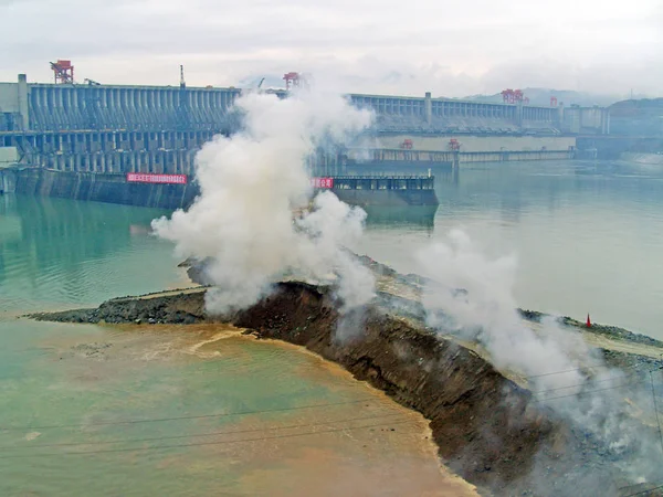 Вид Водосливную Плотину Взорвался Плотины Три Ущелья Ичане Провинция Хубэй — стоковое фото