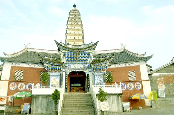 Vista Pagode Lengyan Jinding Temple Montanha Jizu Condado Binchuan Prefeitura — Fotografia de Stock