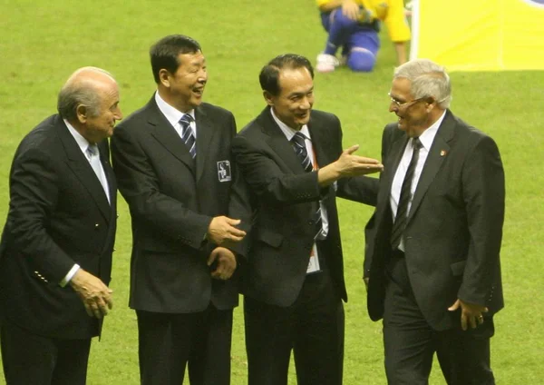 Joseph Blatter Lewej Prezes Fifa Trzech Innych Urzędników Ceremonii Otwarcia — Zdjęcie stockowe