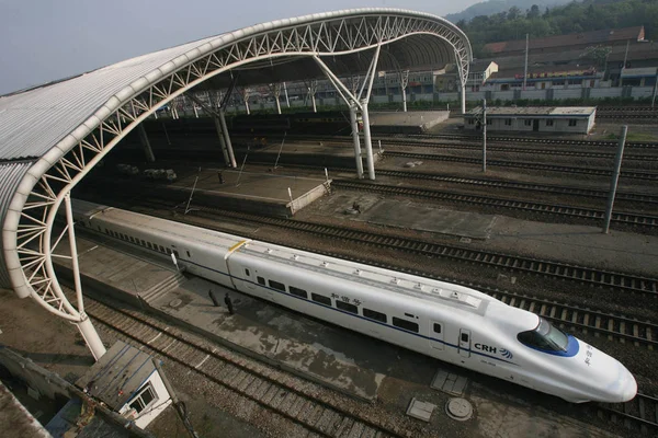Crh China Railway High Speed Pociąg Bullet Pozostawia Nanjing Dworca — Zdjęcie stockowe