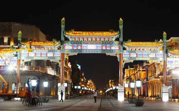 Uitzicht Verlichte Qianmen Straat Renovatie Peking Juli 2008 — Stockfoto