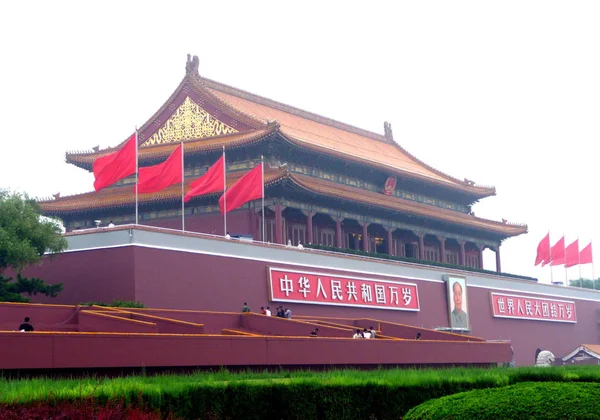 Mening Van Het Vernieuwde Tiananmen Rostrum Peking China Dinsdag Augustus — Stockfoto