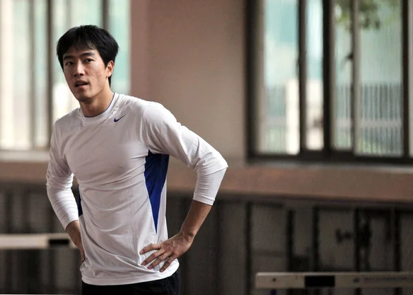 Bintang Hurdler Cina Liu Xiang Terlihat Selama Sesi Pelatihan Pangkalan — Stok Foto