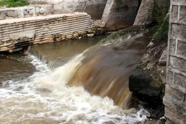 Verschmutztes Wasser Wird Den Songhua Fluss Der Stadt Jilin Der — Stockfoto