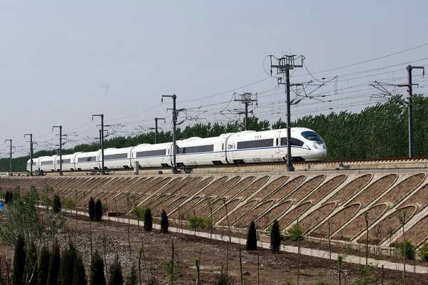 Widok Crh3 Emu Biegną Wzdłuż Pekin Tianjin Inter City Railway — Zdjęcie stockowe
