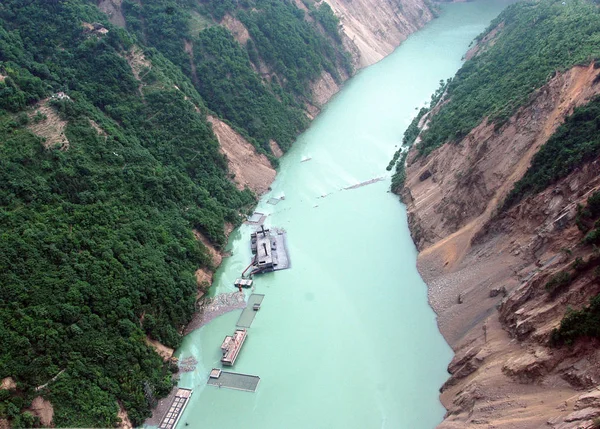 Vue Aérienne Centrale Hydroélectrique Barrage Kuzhu Submergée Par Rivière Jianjiang — Photo