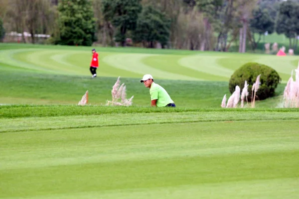 Golfista Estadounidense Tiger Woods Juega Una Oportunidad Durante Evento Pro — Foto de Stock