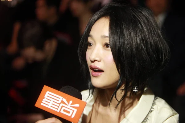 Actriz China Zhou Xun Entrevistada Durante Desfile Moda Chanel Paris —  Fotos de Stock